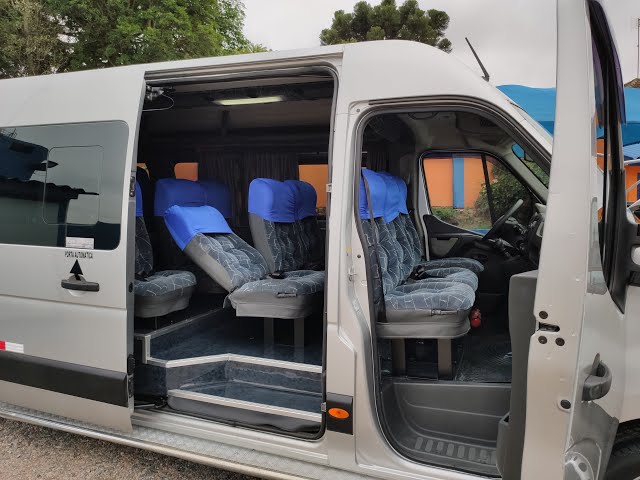 Serviço de Vans D'Lucca Renault Master
